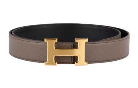 兩個扣子的腰帶怎么系 大衣腰帶的系法